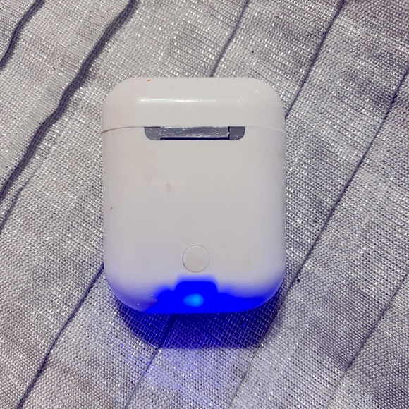 Apple AirPods 2nd gen - Picture 3 of 6